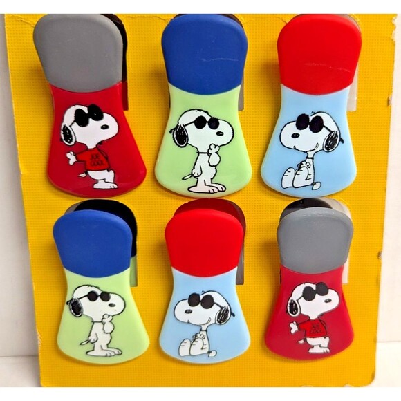 Peanuts Joe Cool Snoopy Magnetic Bag Clips Multicolor Set of 6 Cartoon Gift NIP - Picture 2 of 4